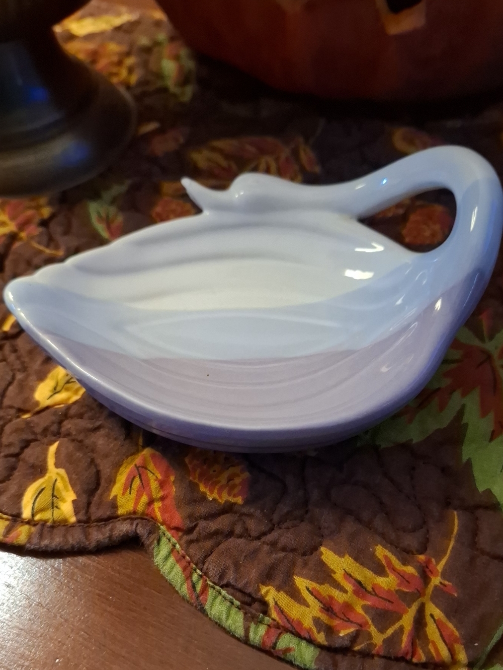 Vintage Lavender Leaf-Shaped Ceramic Dish with Handle